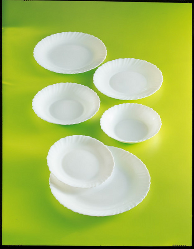 Assiette plate rond blanc verre opal Ø 19 cm Feston Arcoroc