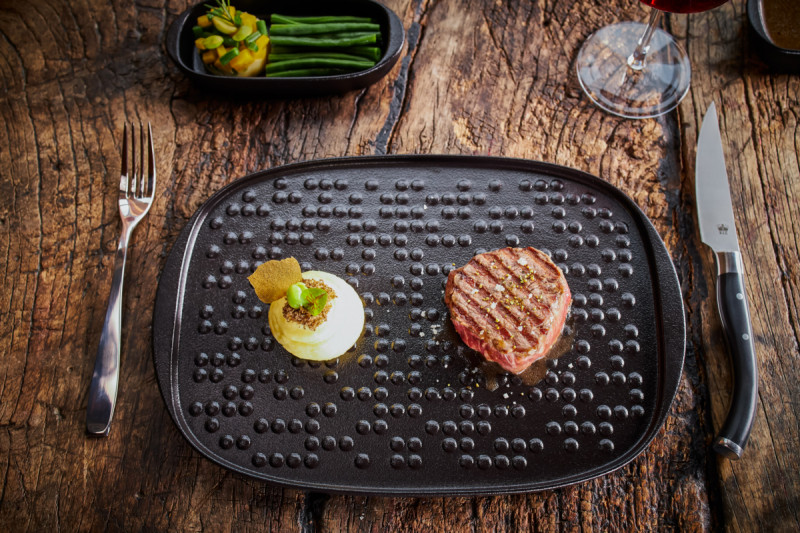 Assiette plate rectangulaire noir porcelaine vitrifiée 27x20 cm Staged Rak