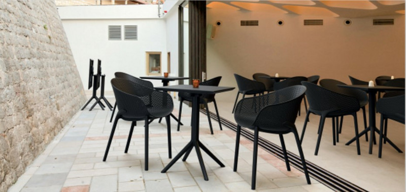 Table de terrasse carré noir 74x60x60 cm Kys