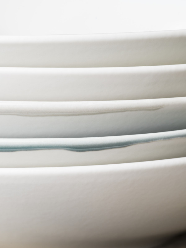 Assiette coupe à fond plat rond Linen porcelaine culinaire Ø 24 cm Confluence Revol