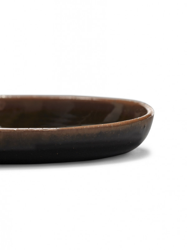 Sous tasse ovale Brown grès émaillé 13 cm Out Of Lines Serax
