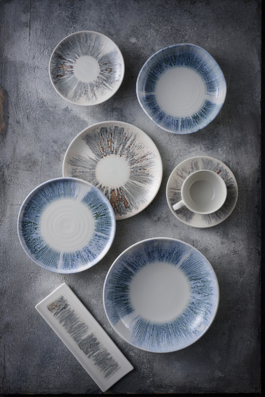 Assiette plate rectangulaire Blue porcelaine vitrifiée 29,8x15,3 cm Lyra Churchill